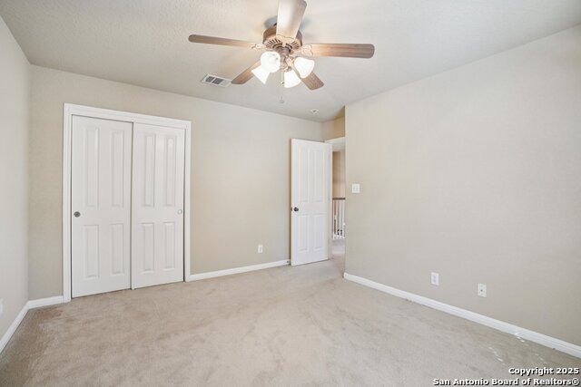 Listing photo id 29 for 555 Ginsberg