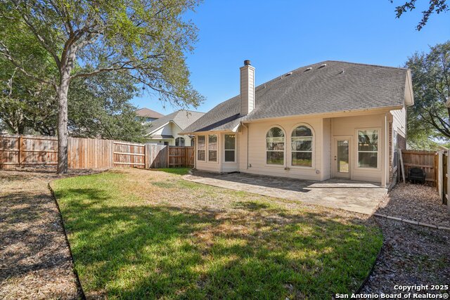 Listing photo id 34 for 555 Ginsberg