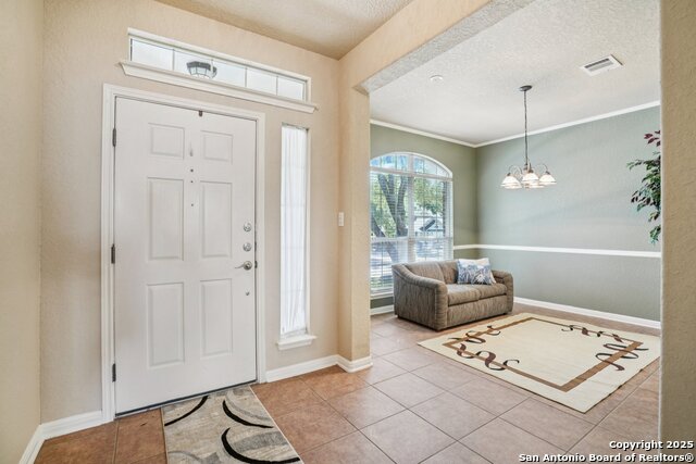 Listing photo id 2 for 555 Ginsberg