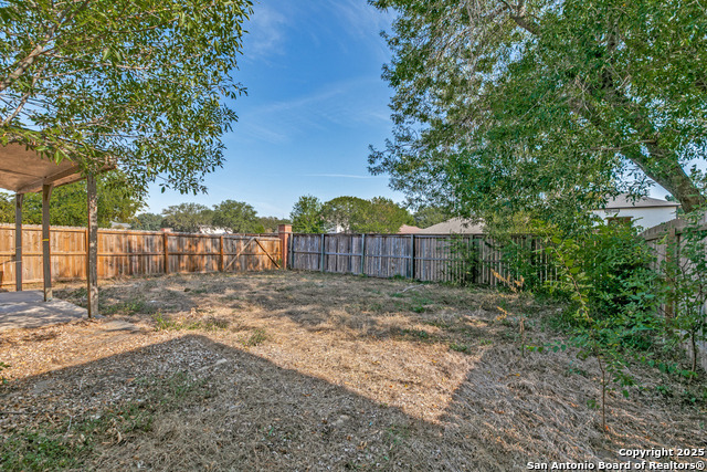 Image 22 of 23 For 1210 Crossing Oaks