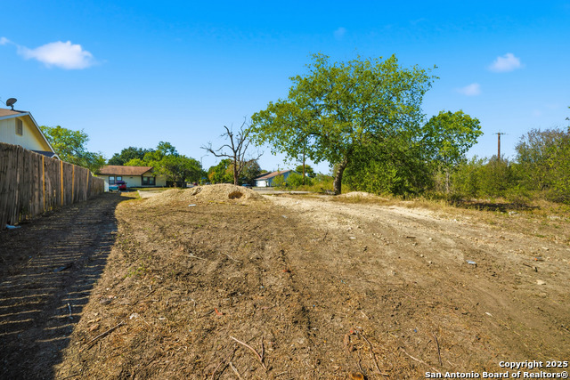 Listing photo id 13 for 8802 Catalina Bay Dr