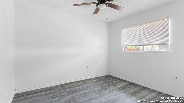 Image 10 of 19 For 208 Gamblewood