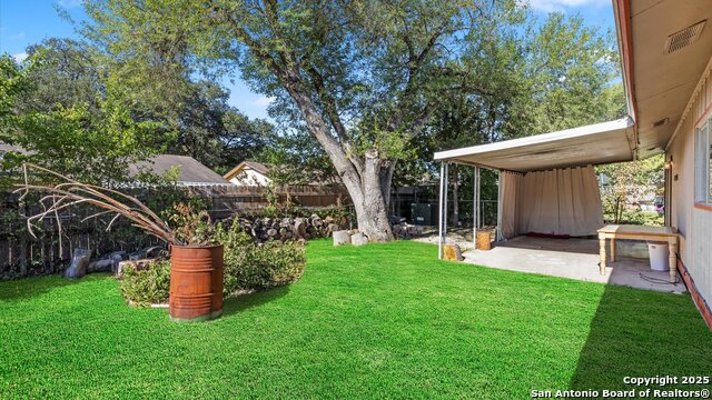 Image 18 of 19 For 208 Gamblewood