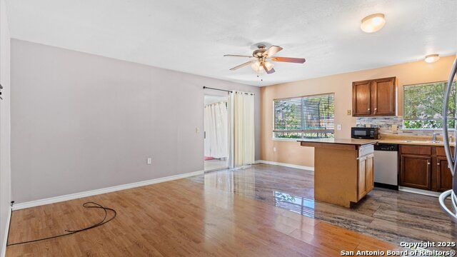 Image 6 of 19 For 208 Gamblewood