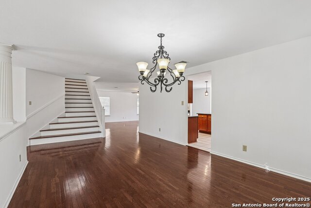 Image 10 of 34 For 16 Marella Dr