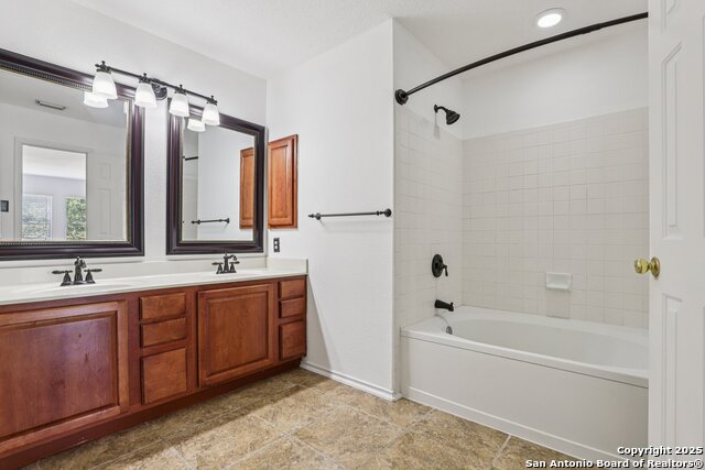 Image 28 of 34 For 16 Marella Dr