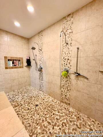 Image 21 of 38 For 18902 Salado