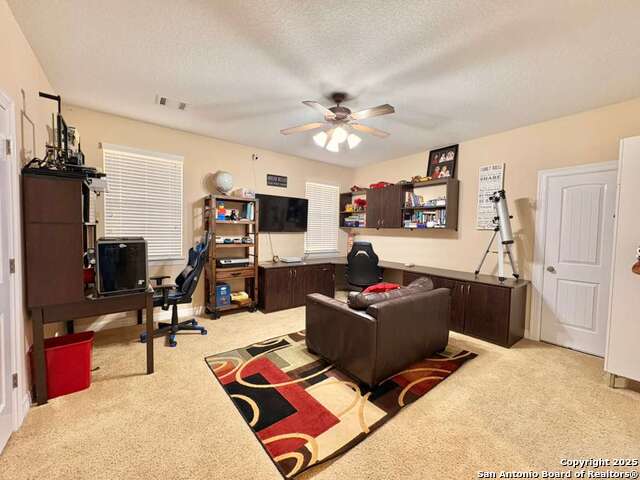 Image 25 of 38 For 18902 Salado