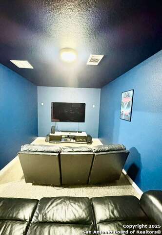 Image 26 of 38 For 18902 Salado