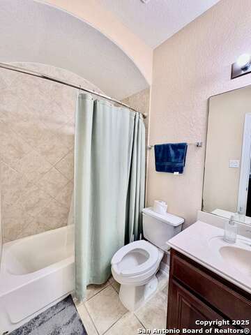 Image 32 of 38 For 18902 Salado