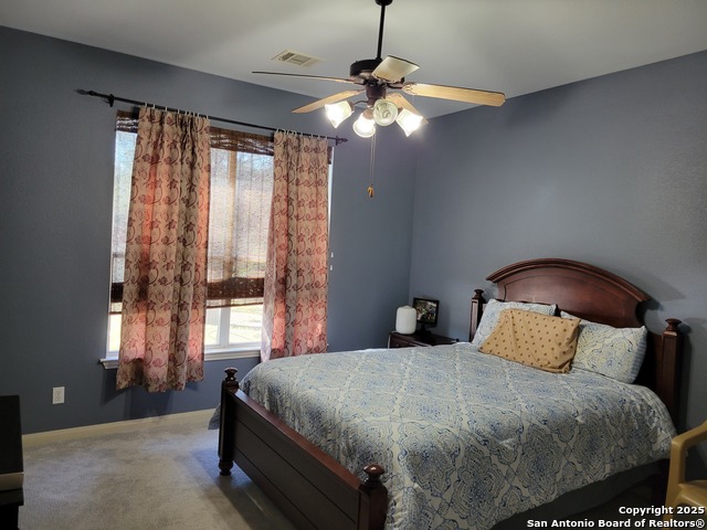 Listing photo id 12 for 1722 Palmer  