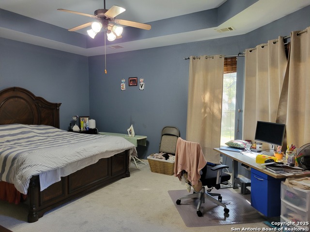 Listing photo id 13 for 1722 Palmer  