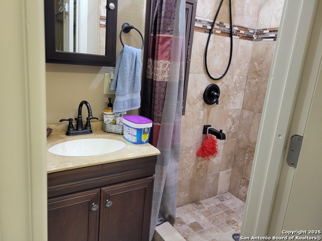 Listing photo id 26 for 1722 Palmer  