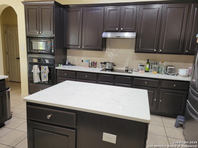 Listing photo id 28 for 1722 Palmer  