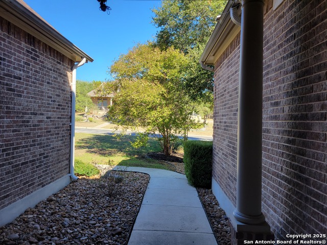 Listing photo id 3 for 1722 Palmer  