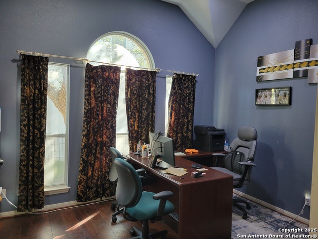 Listing photo id 6 for 1722 Palmer  