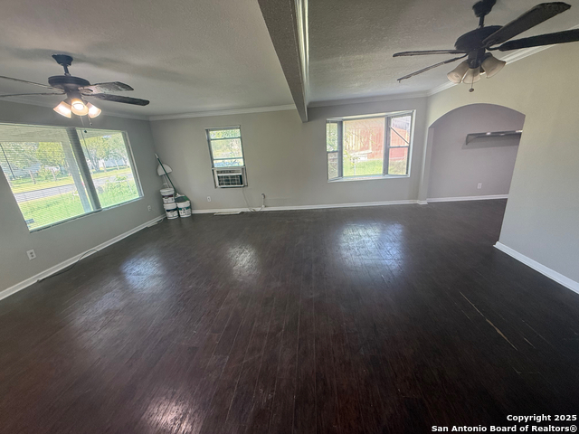 Image 3 of 18 For 620 Viewpoint