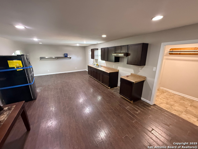 Image 7 of 18 For 620 Viewpoint