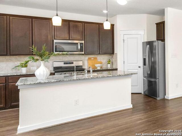 Image 6 of 20 For 8207 Chasemont