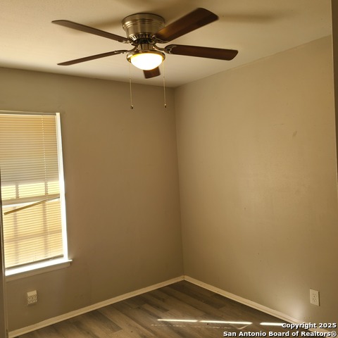 Image 10 of 17 For 5143 Village Row