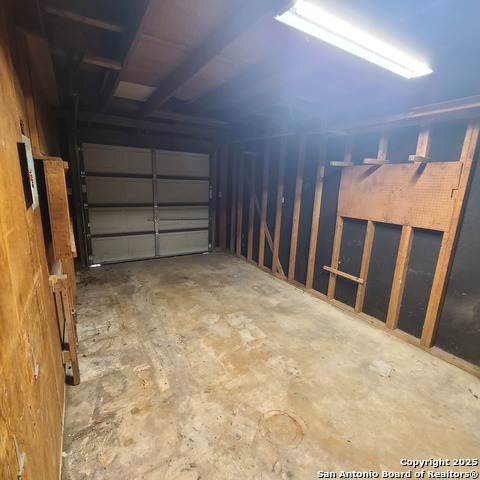 Image 15 of 17 For 5143 Village Row