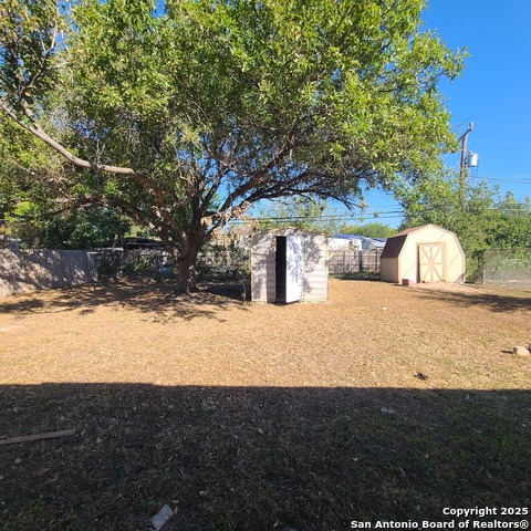 Image 16 of 17 For 5143 Village Row