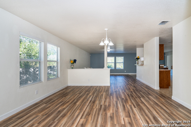 Image 11 of 51 For 13003 Southton