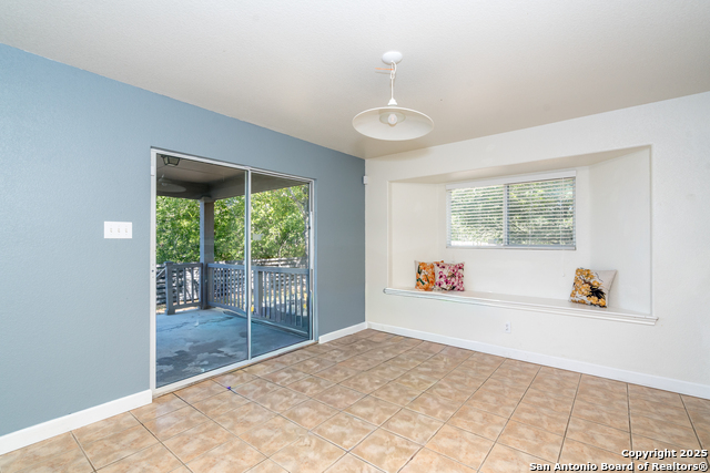 Image 16 of 51 For 13003 Southton