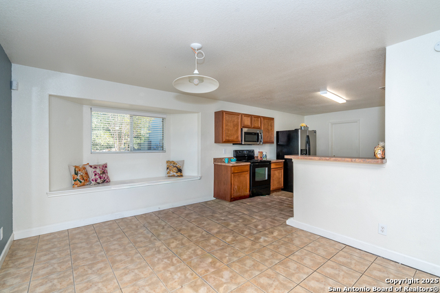 Image 17 of 51 For 13003 Southton