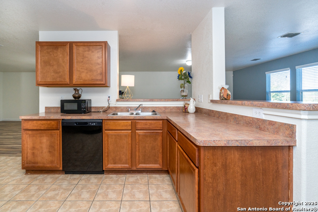 Image 29 of 51 For 13003 Southton