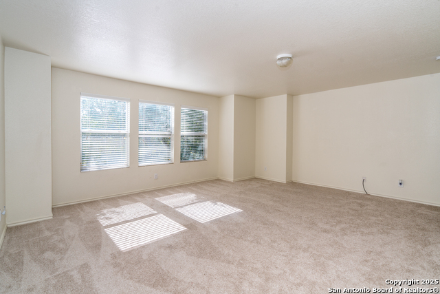 Image 34 of 51 For 13003 Southton