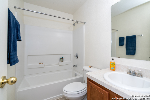 Image 42 of 51 For 13003 Southton