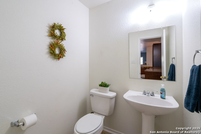 Image 46 of 51 For 13003 Southton