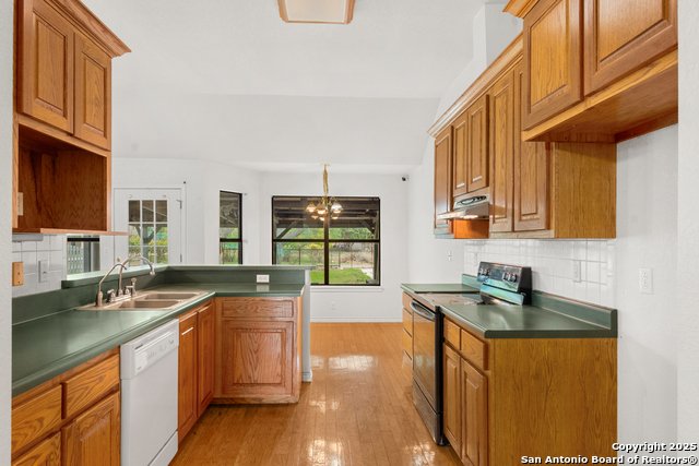 Image 15 of 38 For 109 Weeping Willow