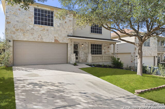 Image 2 of 35 For 1023 Magnolia Bend