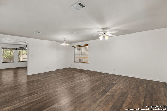 Image 5 of 35 For 1023 Magnolia Bend