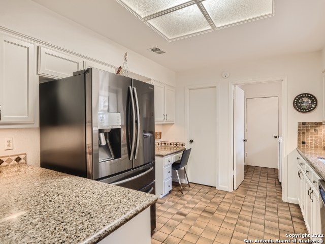 Image 11 of 28 For 10126 Jandre