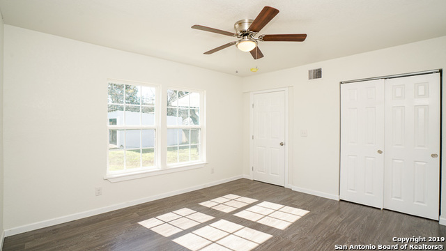 Image 19 of 23 For 1814 Interstate 35 N