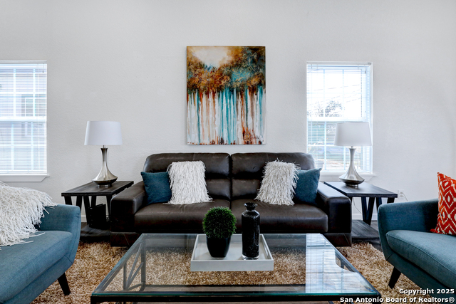 Image 7 of 23 For 1814 Interstate 35 N