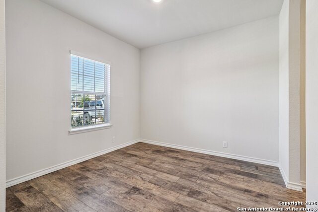 Image 4 of 49 For 22018 Backspin