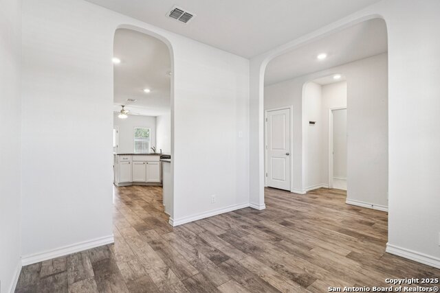 Image 5 of 49 For 22018 Backspin