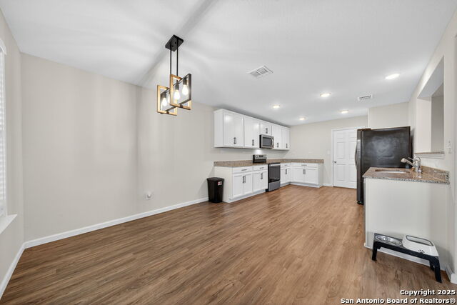 Image 14 of 25 For 6231 Antares