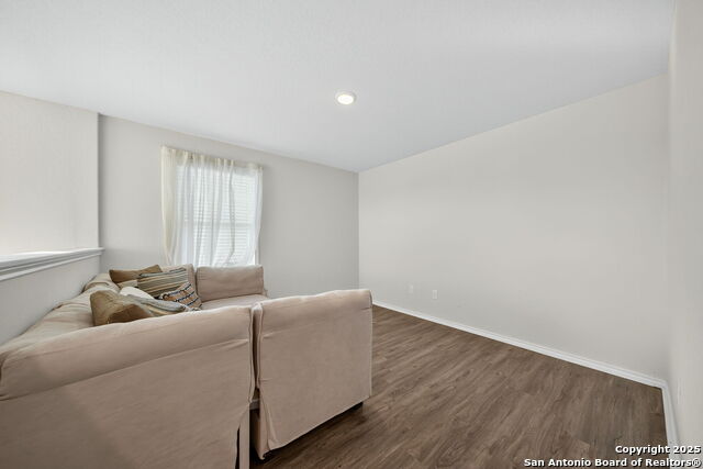 Image 18 of 25 For 6231 Antares