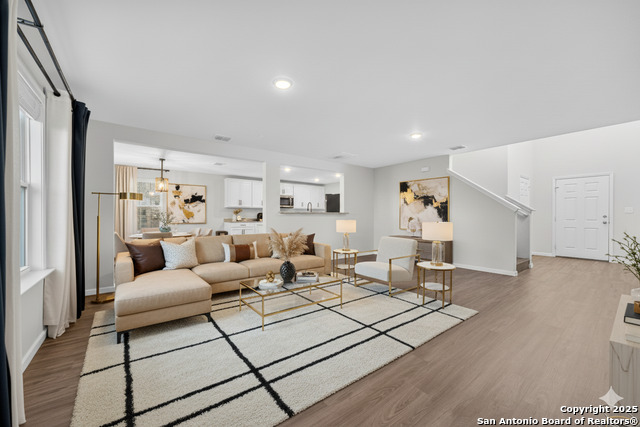 Image 8 of 25 For 6231 Antares