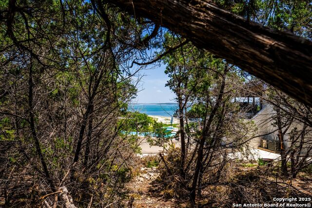 Image 2 of 10 For 1216 Lakebreeze