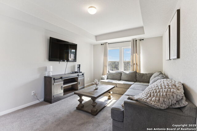 Image 17 of 20 For 1639 Dunvegan