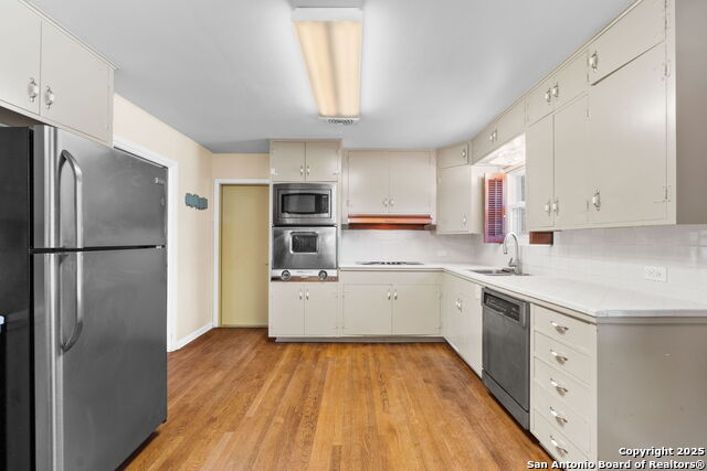 Image 12 of 26 For 411 Cave