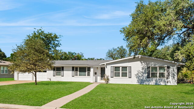 Image 2 of 26 For 411 Cave