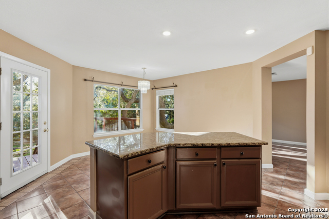 Listing photo id 10 for 17426 Emerald Canyon