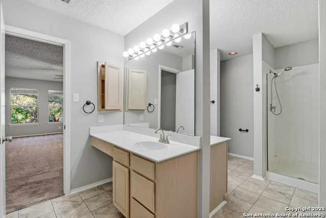 Listing photo id 19 for 17426 Emerald Canyon